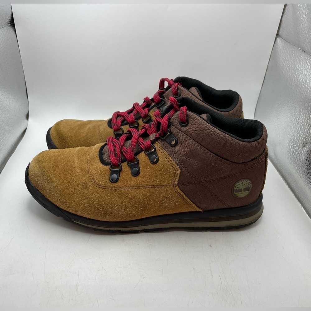 Timberland boys suede Brown boots size 4 youth